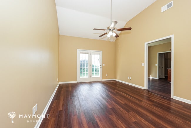 Photo - 3217 Hardwood Dr