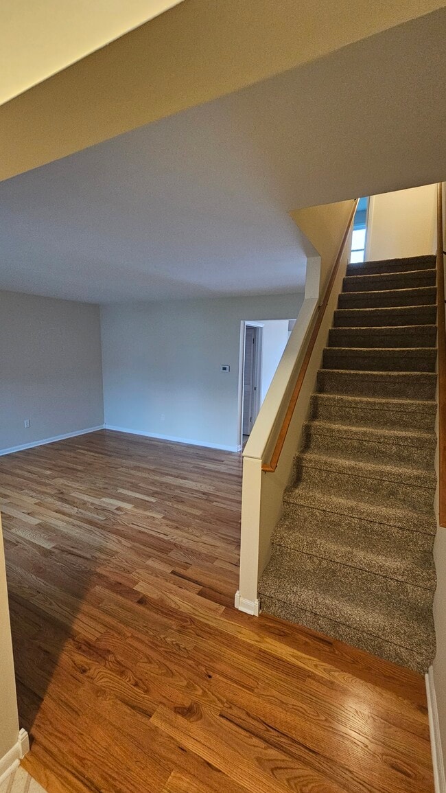 Photo - 326 Scott Ave