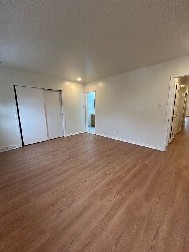 Mstr Bedrm View 2 - 3368 Red Lion Rd Unit Red Lion - Knights Roads