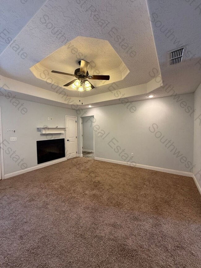 Photo - Spacious 3 Bedroom 2 Bath