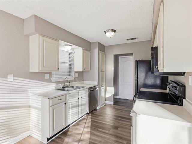 Photo - 417 Saddle Rd