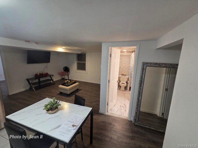 Photo - 6 William St Unit 2