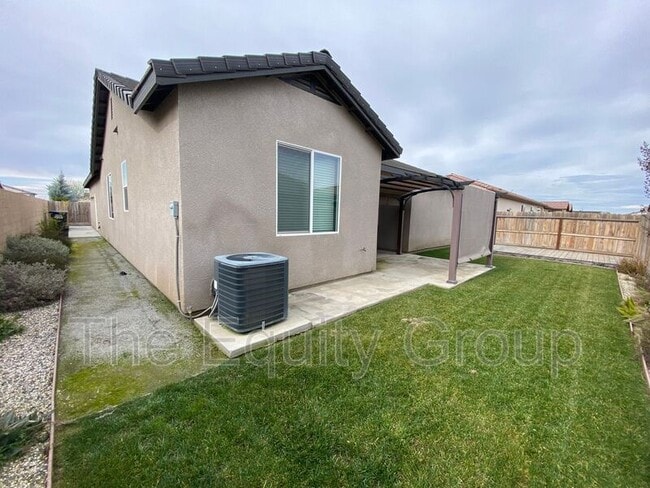 Photo - 3212 N Noyes Ct