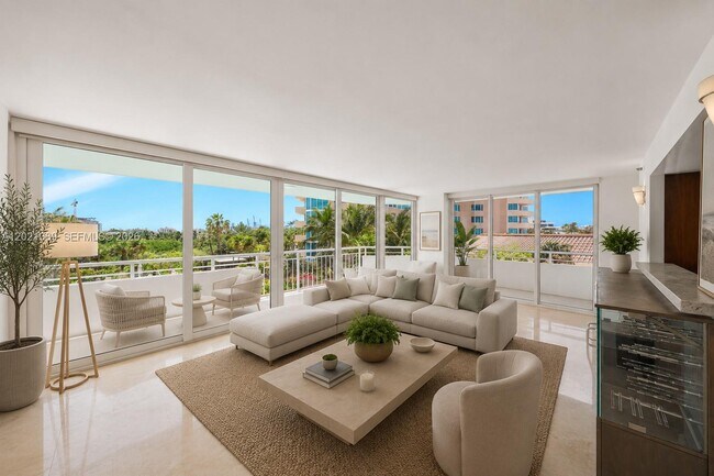 Photo - 400 South Pointe Dr Unit 409