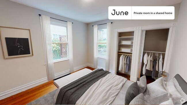 Building Photo - Private bedroom in 2 bed/1 bath Home