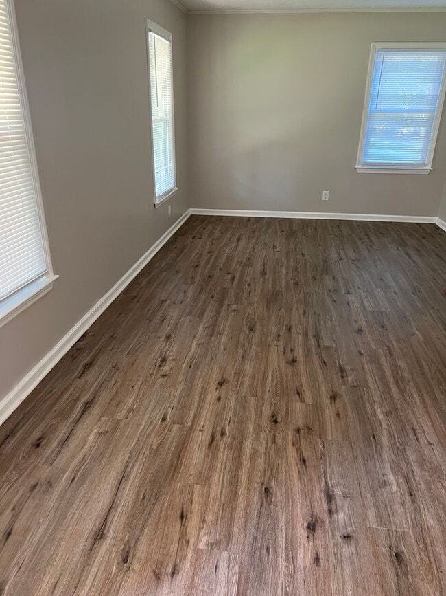 Photo - 1605 12th Ave