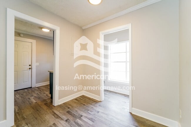 Photo - 522 Woodbury Rd