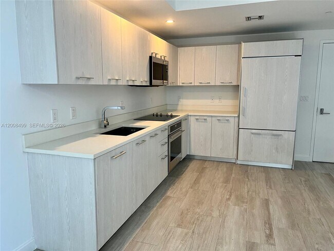 Photo - 55 SW 9th St Unidad 2702