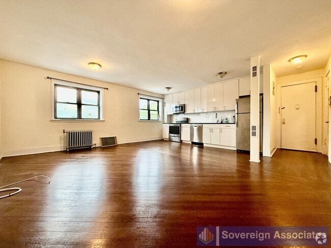 Building Photo - 21 Fifth Avenue Rental