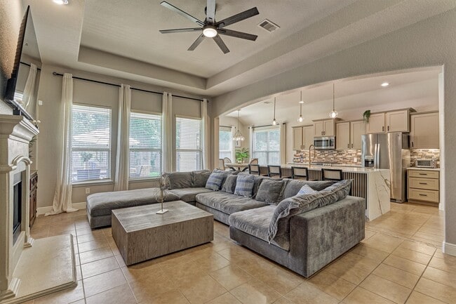 Photo - 184 W Heritage Mill Cir