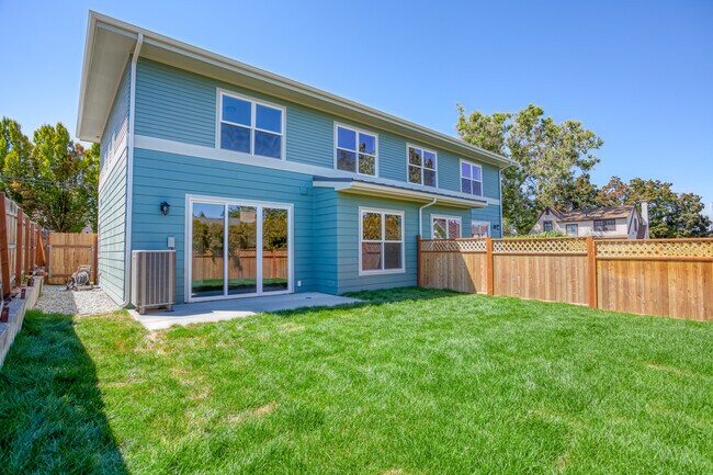 Photo - 1205 Fuller St Unit Fuller 1205B