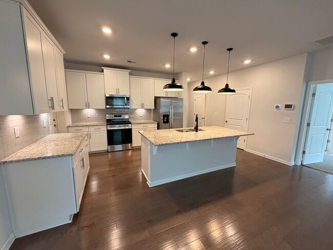 Photo - Gorgeous 4 BR 2.5 Bath in Westlawn! Minutes from Veterans Parkway, Shopping, Restaurants & I-840