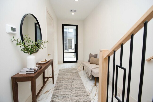 Photo - 6312 Illinois St