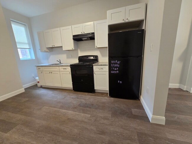 Photo - 4645 N 13th St Unidad 1