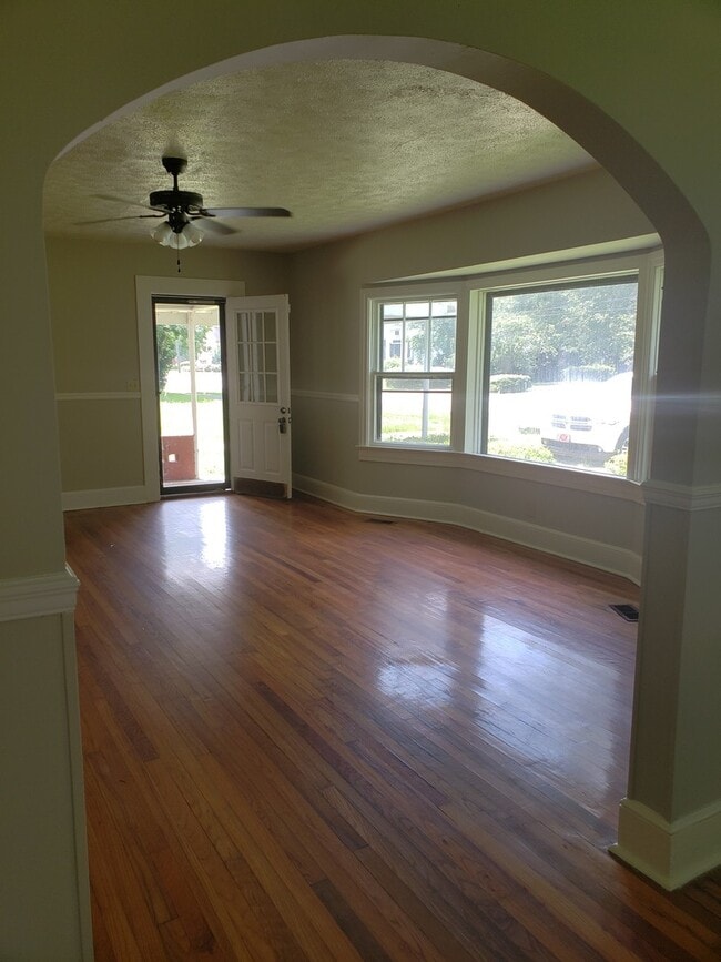 Photo - 1210 2nd Ave