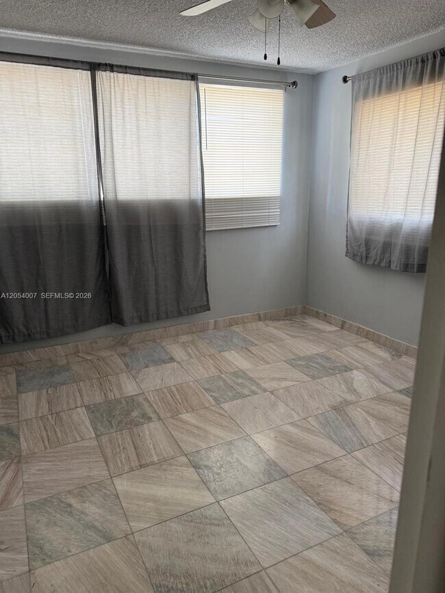 Photo - 1333 E Hallandale Beach Blvd Unit 115