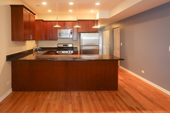 Photo - 1454 W Cortez St Unit J07P