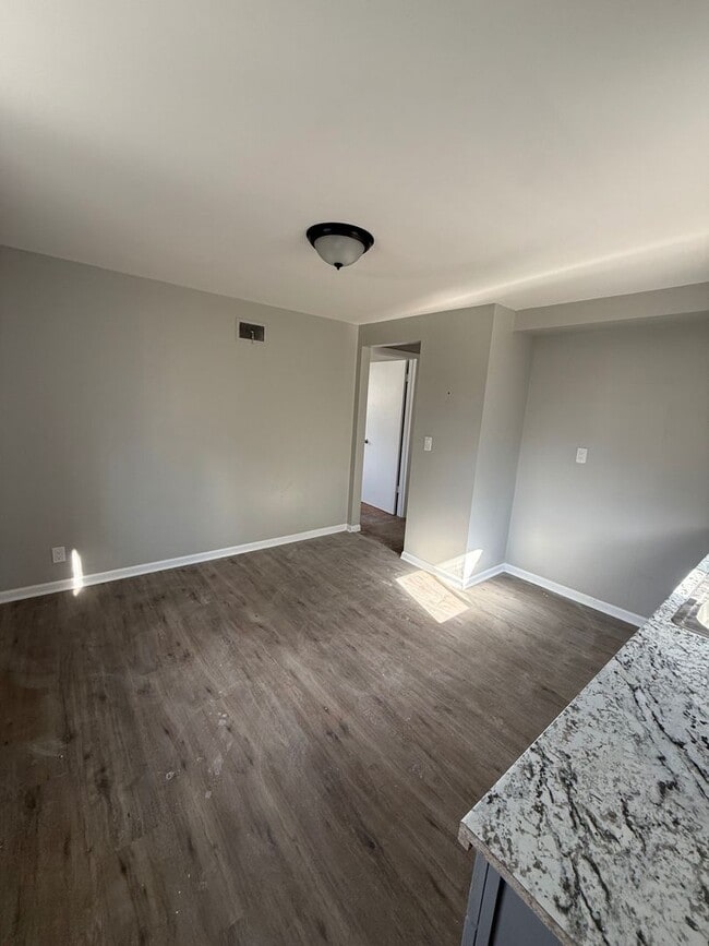 Photo - 4713-4715 N 35th St Unidad 4715 N 35th St