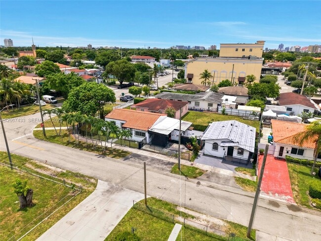 Photo - 3500 NW 1st St Unidad 1