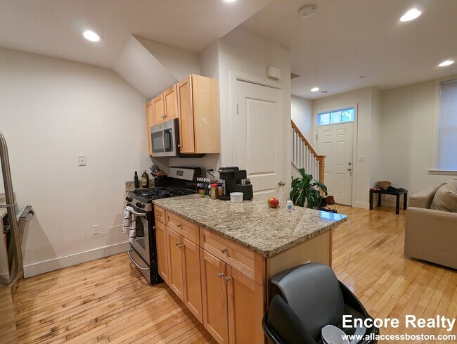 Photo - 110 Second St. Unit 112 Unit 112