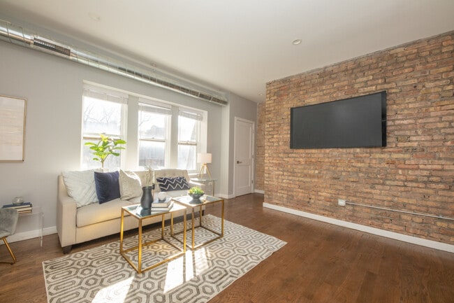 Photo - 850 W Barry Ave Unit 3B