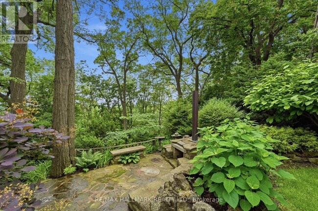 Photo - 31 Glen Oak Dr