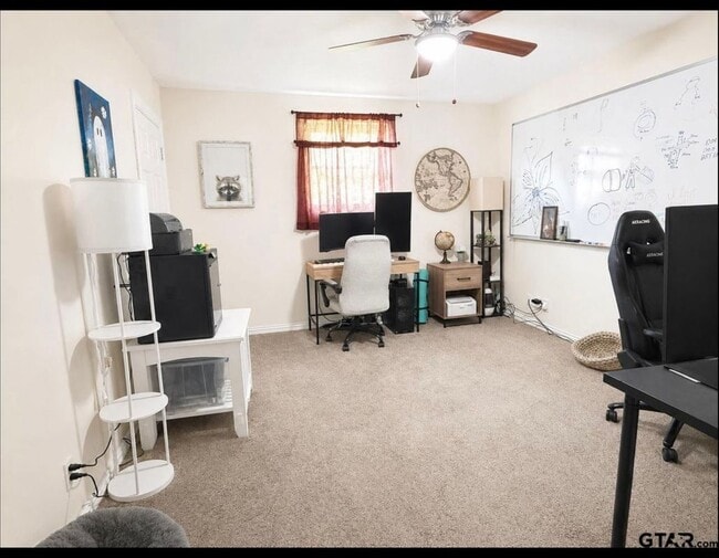 Photo - 22733 Creekwood Dr