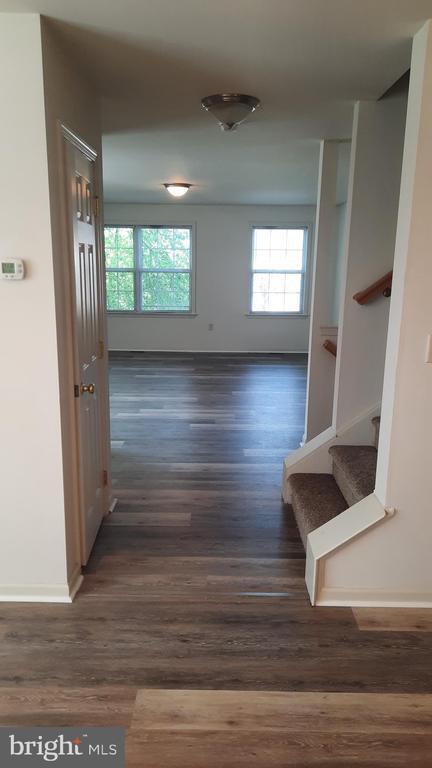 Photo - 325 Antilles Court