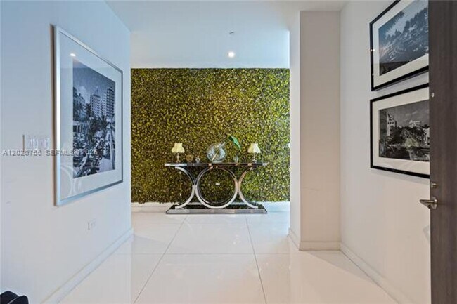 Photo - 88 SW 7th St Unit 88 SW 7th St # 4203