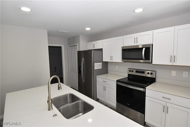 Photo - 4970 Ageman Ave