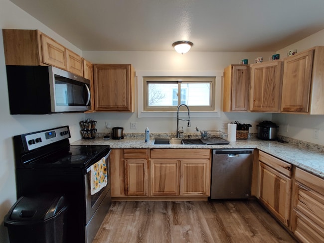 Photo - 2311 Morrie Ave