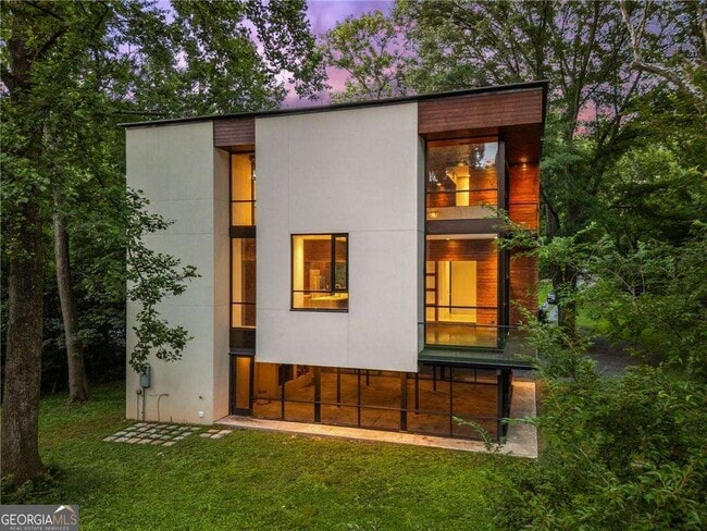 Building Photo - 2105 Fairhaven Cir NE Rental