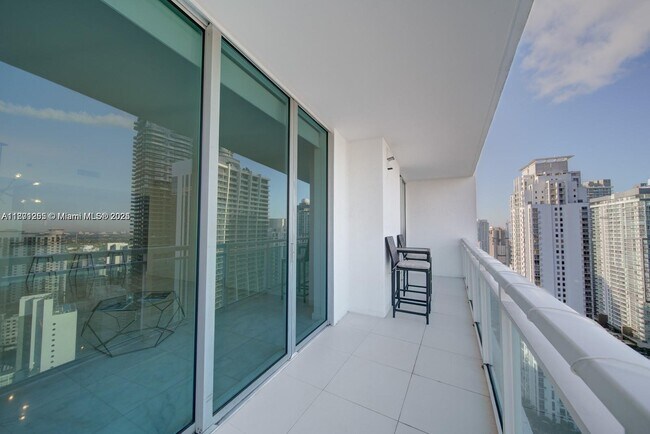 Photo - 951 Brickell Ave Unit 3905