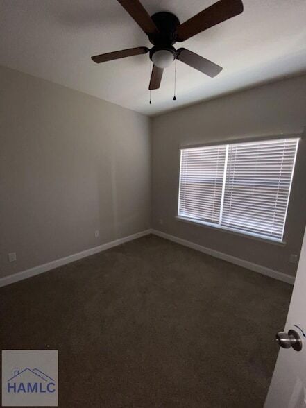 Photo - 729 Burke Dr