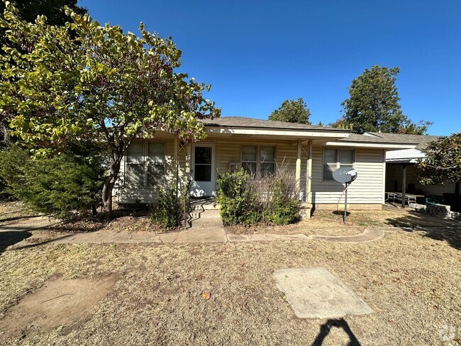 Building Photo - Cute 3 bed 1.5 bath in Warr Acres Rental