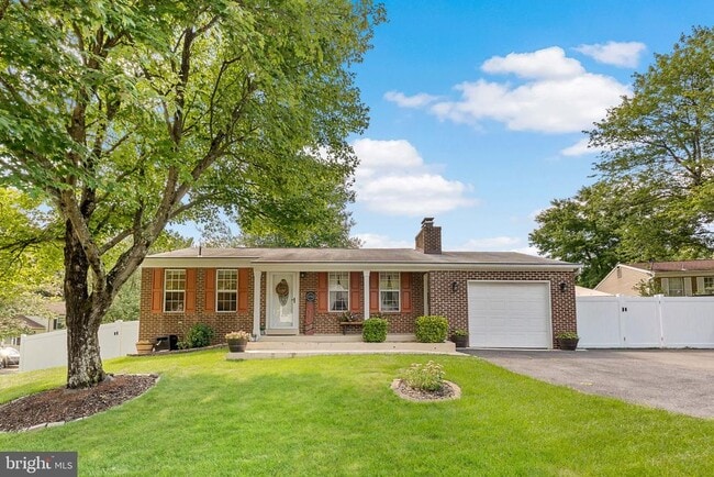 Photo - 8805 Rosanne Ct