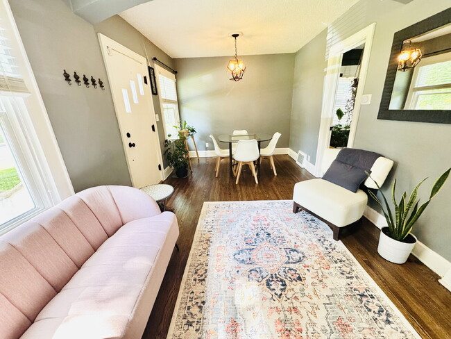 Photo - 4850 N Bryant Ave