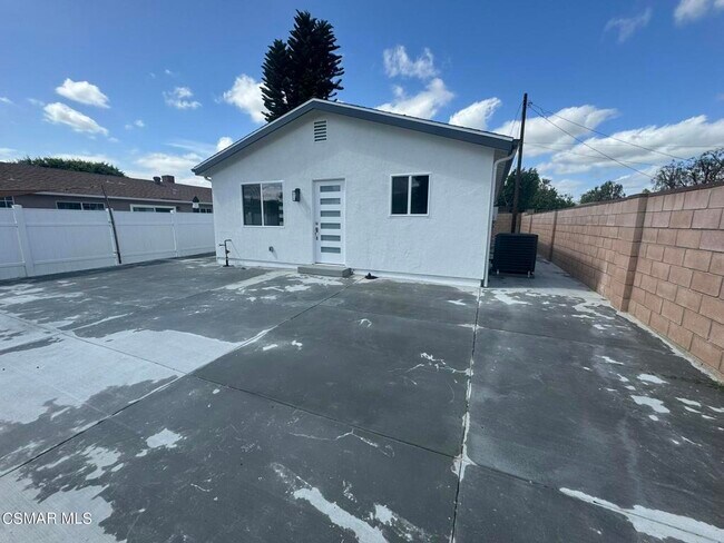 Photo - 2230 Marshall Avenue