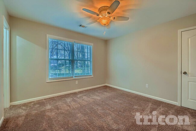 Photo - 83 Cross Pointe Ct