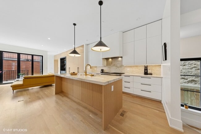 Photo - 1844 N Maud Ave