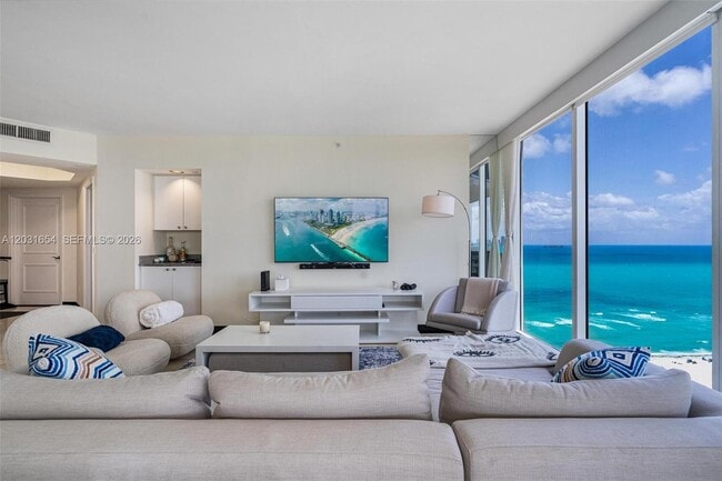 Photo - 4779 Collins Ave Unidad 2305