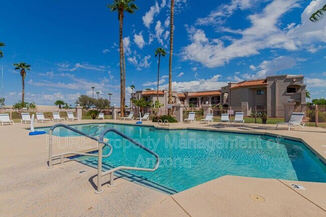 Photo - 9151 W Greenway Rd