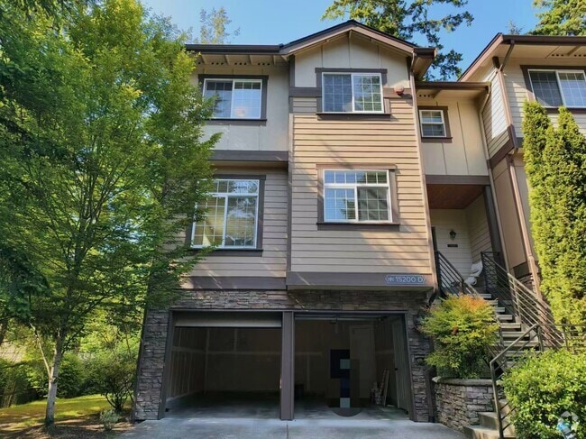 Building Photo - 15200 NE 15th Pl Rental