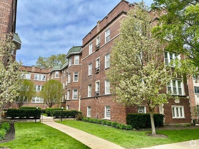 Building Photo - 1230 Elmwood Ave Unit 3W Rental