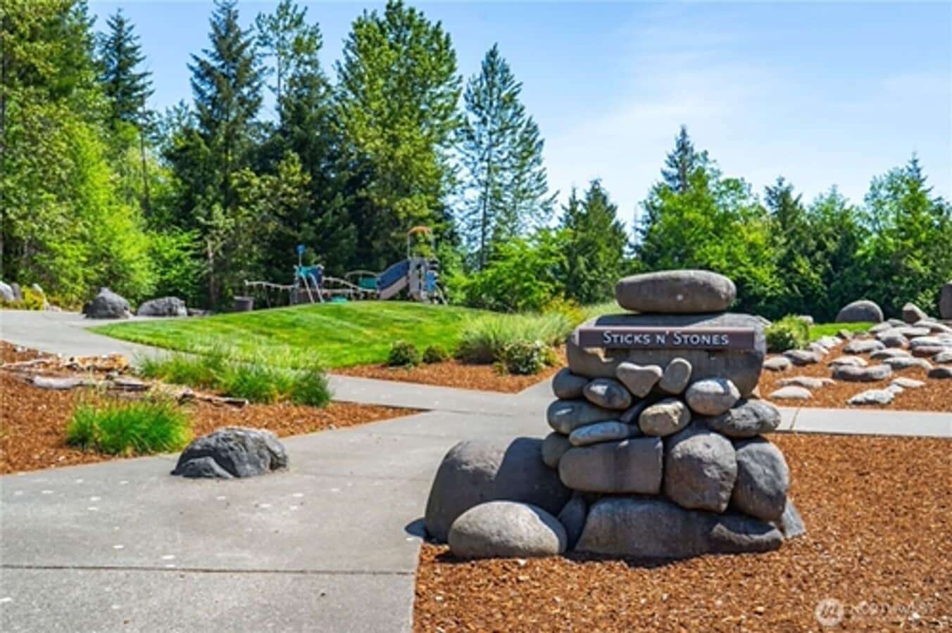 Photo - Maintained 3 bedroom, 2.5 bathroom townhome in Tehaleh