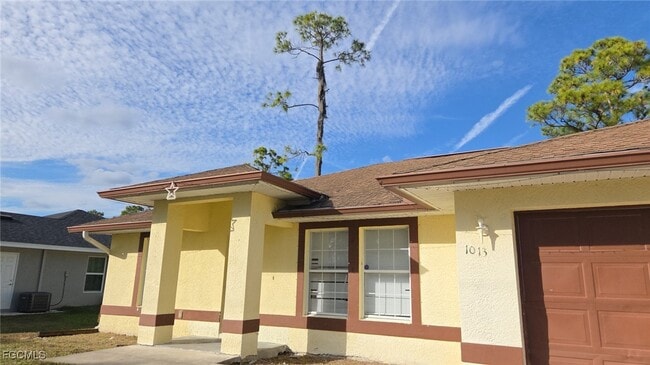 Photo - 1013 Butler St E