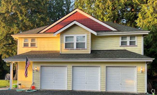 Building Photo - 10635 Woodchuck Ln SE Rental