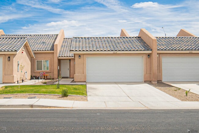 Photo - 3839 S Desert Sky Dr Rental