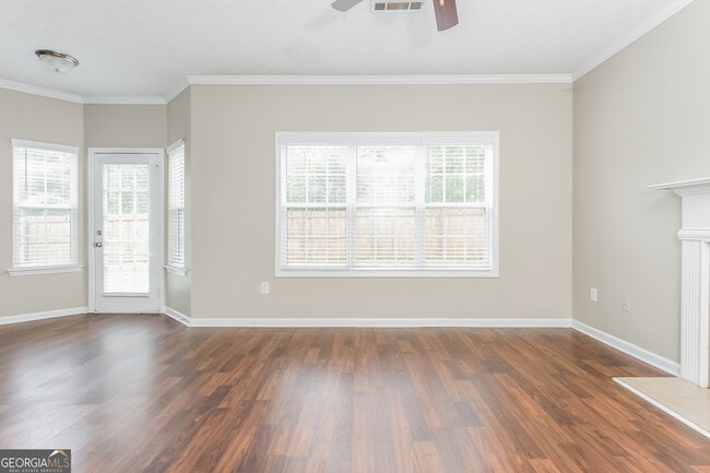 Photo - 5807 Goldleaf Way