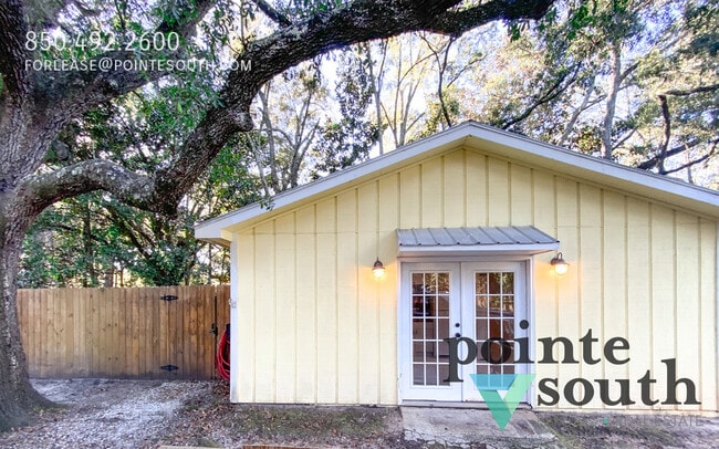 Photo - 335 E Canal Dr